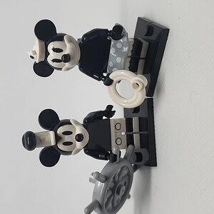 Mickey & Minnie Mouse Disney custom Lego black & white buildingblock minifig